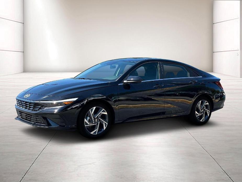 new 2024 Hyundai Elantra car, priced at $25,111