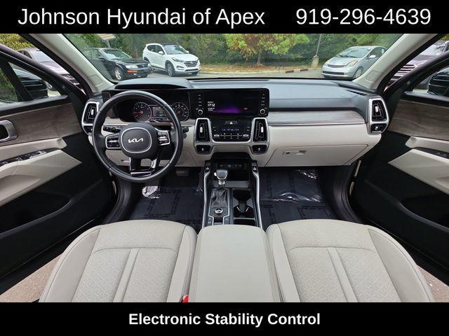used 2022 Kia Sorento car, priced at $31,395