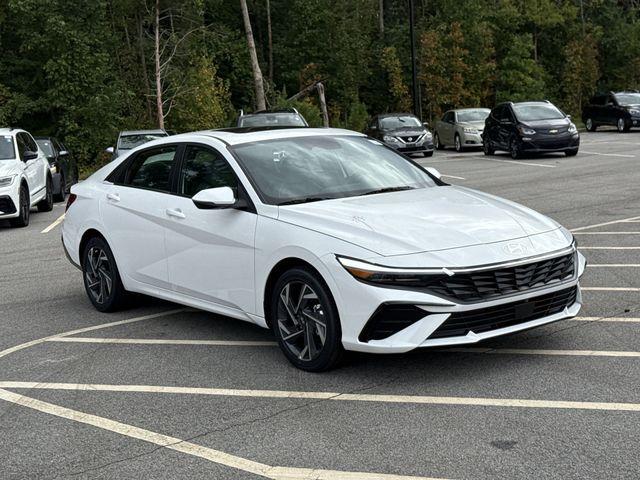 new 2025 Hyundai ELANTRA HEV car, priced at $27,710