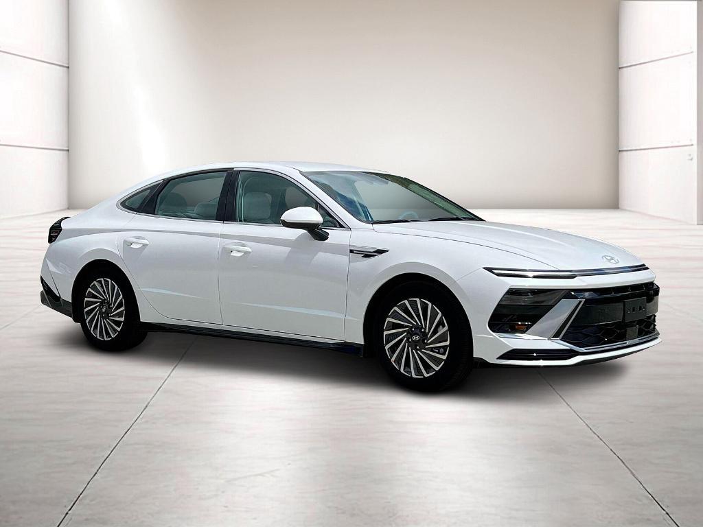 new 2024 Hyundai Sonata Hybrid car, priced at $32,210