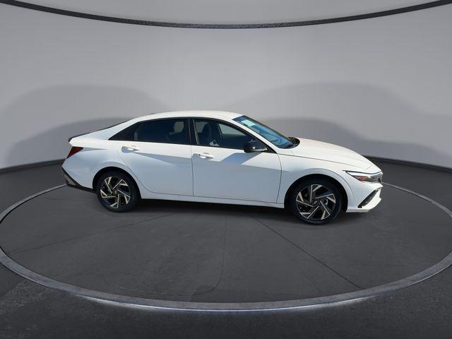 new 2025 Hyundai Elantra car, priced at $23,660