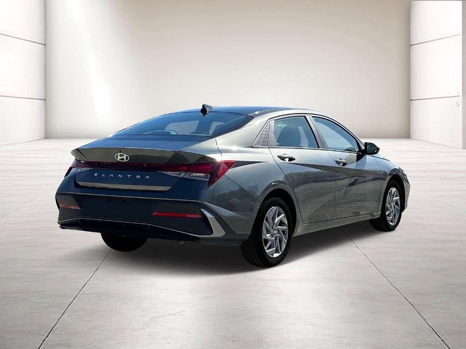 new 2024 Hyundai Elantra car, priced at $22,971