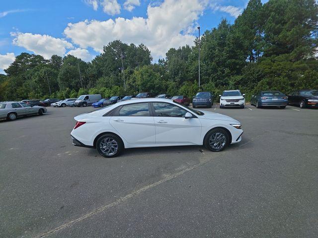 new 2025 Hyundai ELANTRA HEV car, priced at $25,360