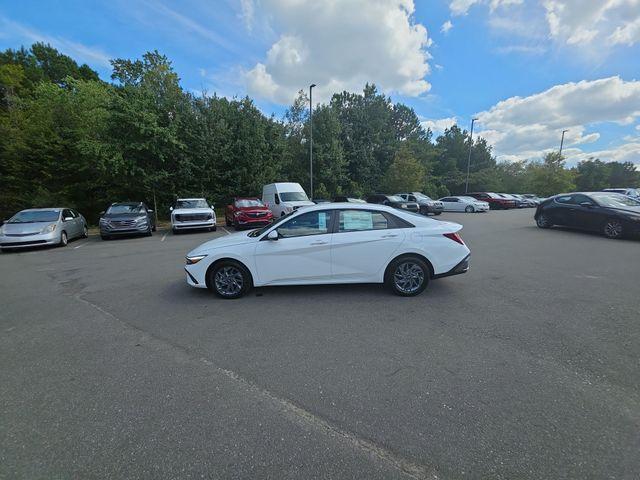 new 2025 Hyundai ELANTRA HEV car, priced at $25,360