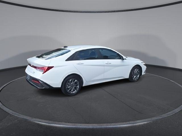 new 2025 Hyundai ELANTRA HEV car, priced at $25,360