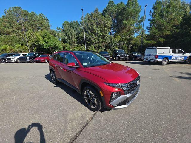 new 2025 Hyundai TUCSON Hybrid car, priced at $34,075
