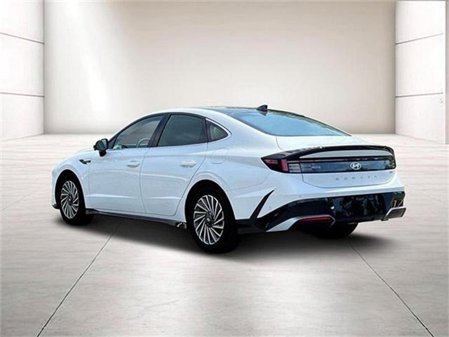 new 2024 Hyundai Sonata Hybrid car, priced at $37,439