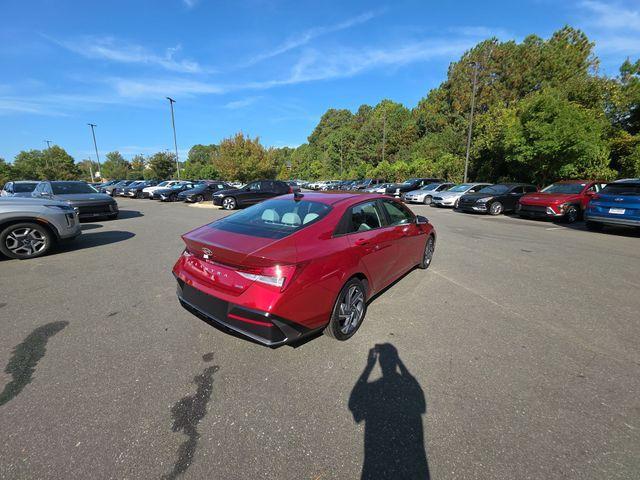 new 2025 Hyundai ELANTRA HEV car, priced at $29,685