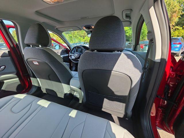 new 2025 Hyundai ELANTRA HEV car, priced at $29,685