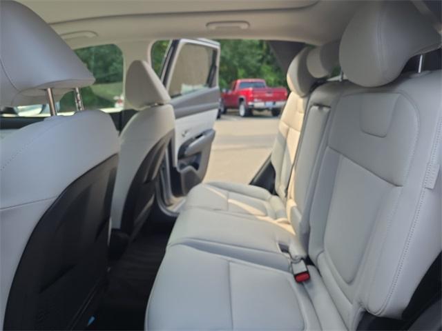 new 2025 Hyundai TUCSON Hybrid car, priced at $42,135