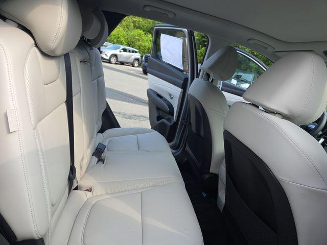 new 2025 Hyundai TUCSON Hybrid car, priced at $42,135