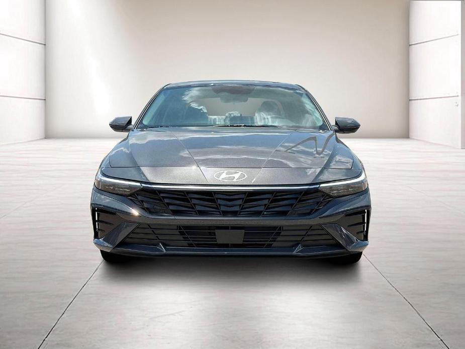 new 2024 Hyundai Elantra car, priced at $25,111