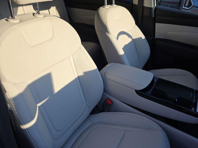 new 2026 Hyundai TUCSON Hybrid car, priced at $34,805