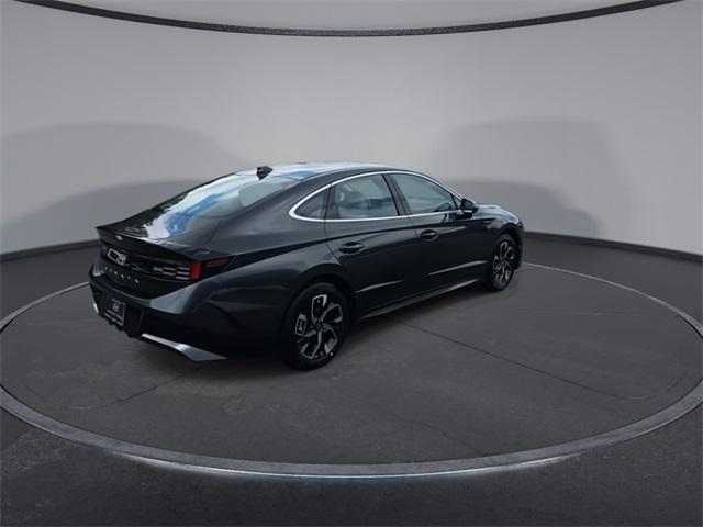 new 2025 Hyundai Sonata car, priced at $28,650