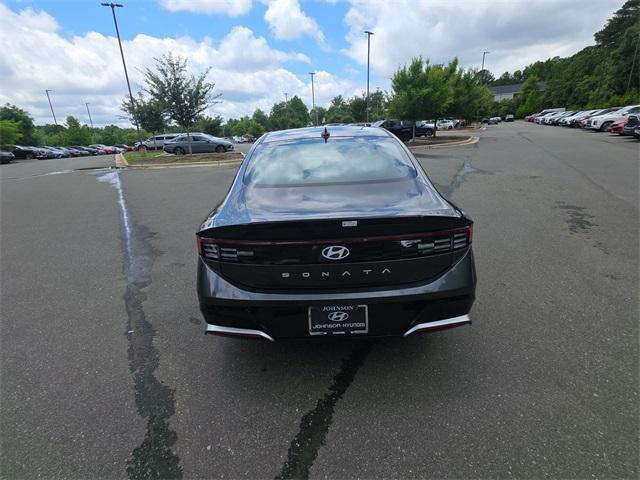 new 2025 Hyundai Sonata car, priced at $28,650