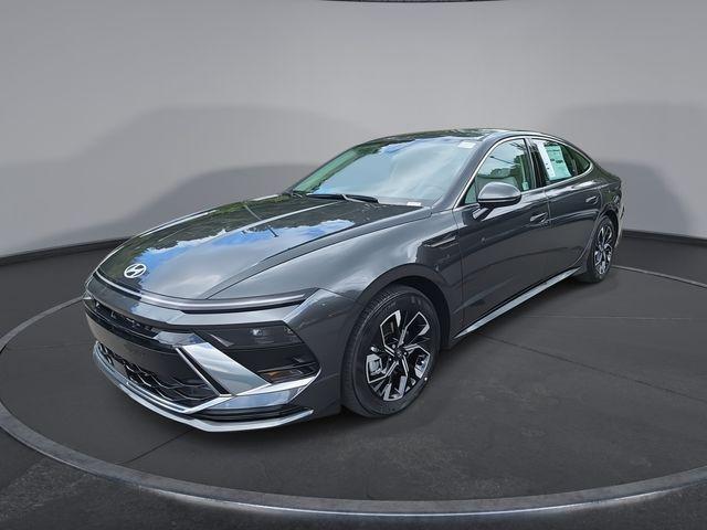 new 2025 Hyundai Sonata car, priced at $29,900