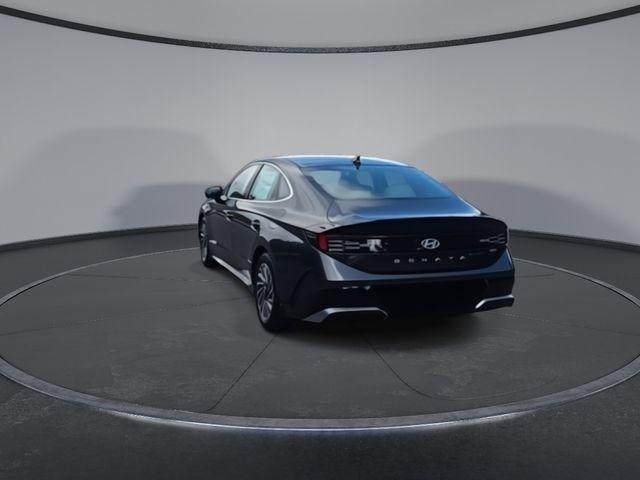 new 2025 Hyundai Sonata Hybrid car, priced at $31,135