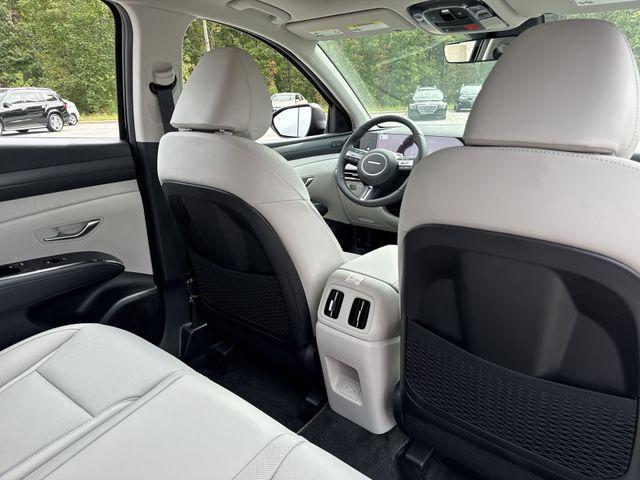 new 2025 Hyundai TUCSON Hybrid car, priced at $37,625
