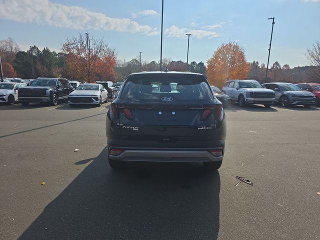 new 2026 Hyundai TUCSON Hybrid car, priced at $31,555