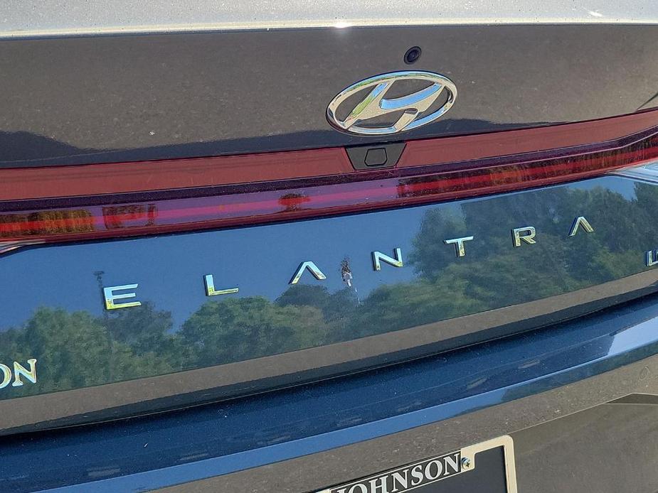 new 2023 Hyundai Elantra car, priced at $27,378