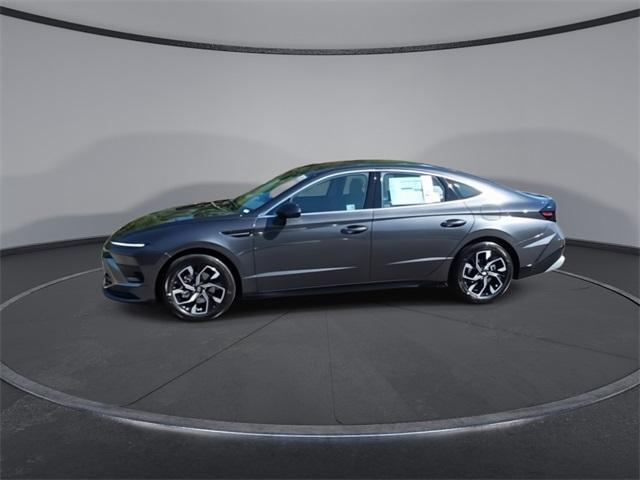 new 2025 Hyundai Sonata car, priced at $28,620