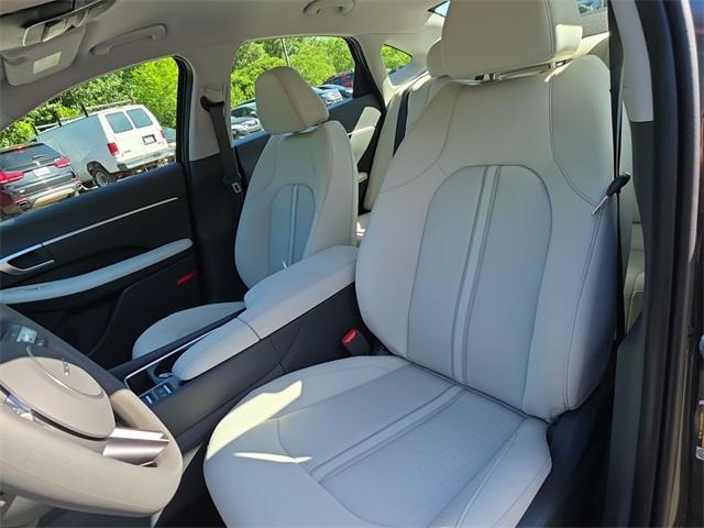 new 2025 Hyundai Sonata car, priced at $28,620