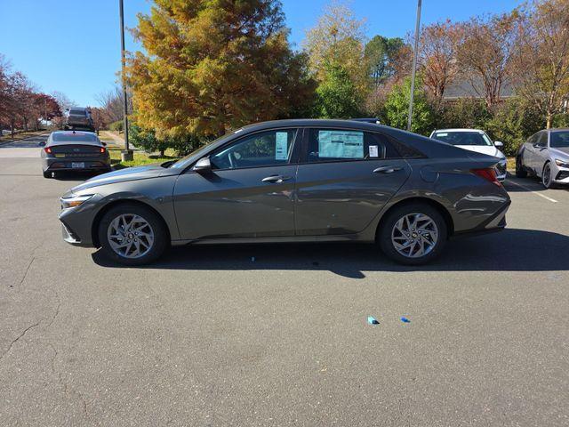new 2026 Hyundai ELANTRA HEV car, priced at $26,585