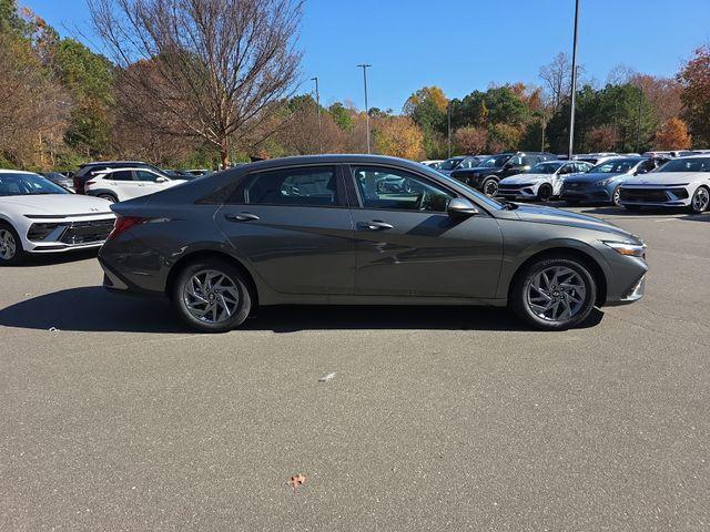 new 2026 Hyundai ELANTRA HEV car, priced at $26,585