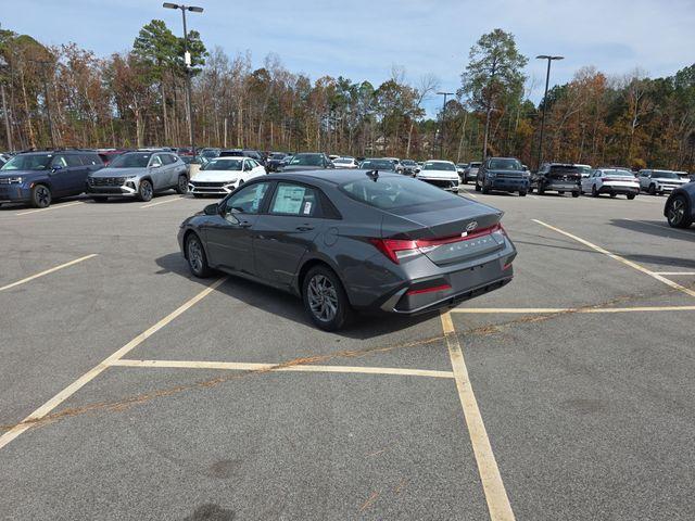 new 2026 Hyundai ELANTRA HEV car, priced at $26,585