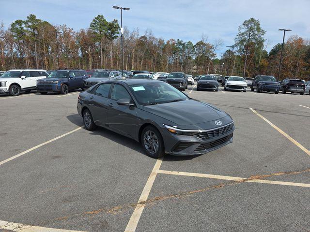 new 2026 Hyundai ELANTRA HEV car, priced at $26,585