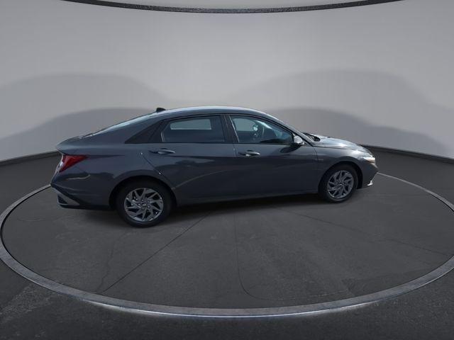 new 2026 Hyundai ELANTRA HEV car, priced at $26,585