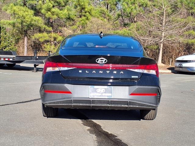 new 2025 Hyundai Elantra HEV car, priced at $26,735