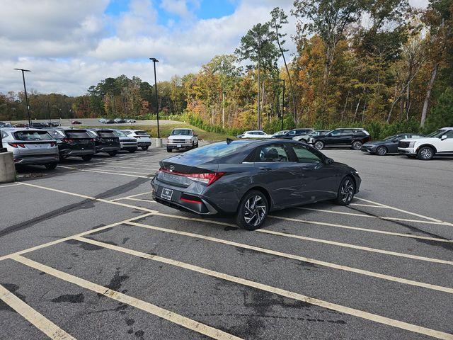 new 2025 Hyundai ELANTRA HEV car, priced at $27,715