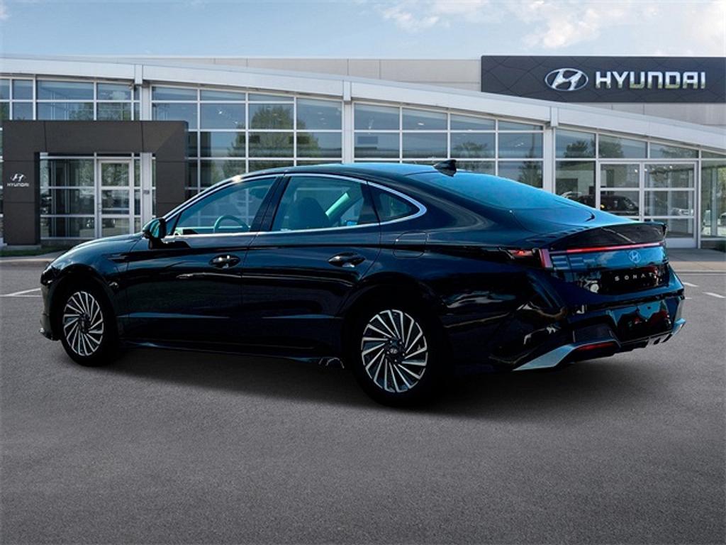 new 2025 Hyundai Sonata Hybrid car, priced at $38,155