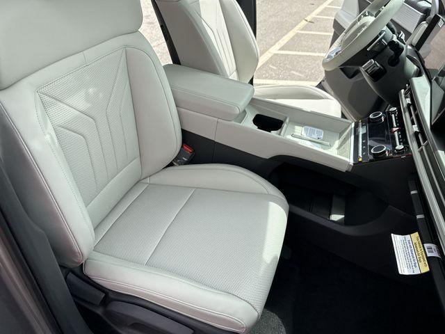 new 2026 Hyundai SANTA FE HEV car, priced at $36,600