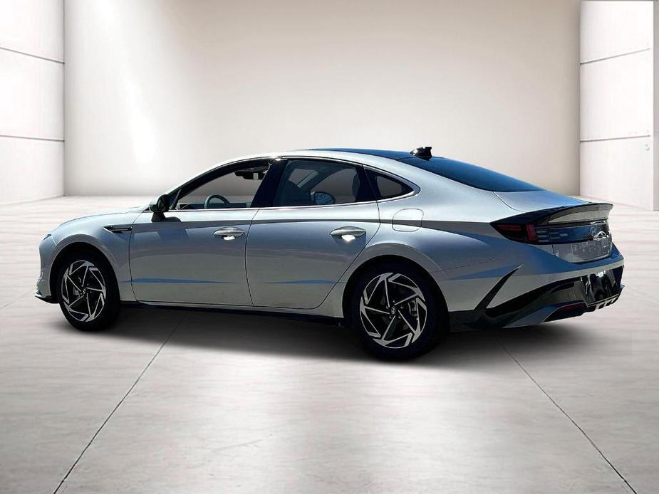 new 2024 Hyundai Sonata car, priced at $30,004