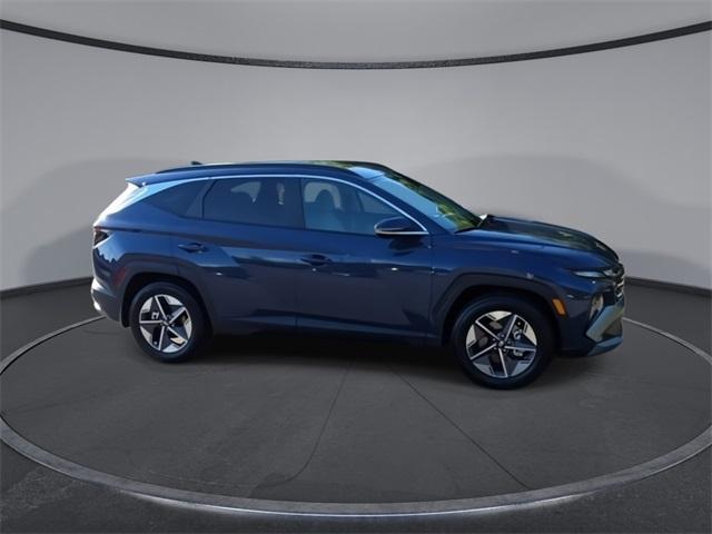 new 2025 Hyundai Tucson car, priced at $34,090