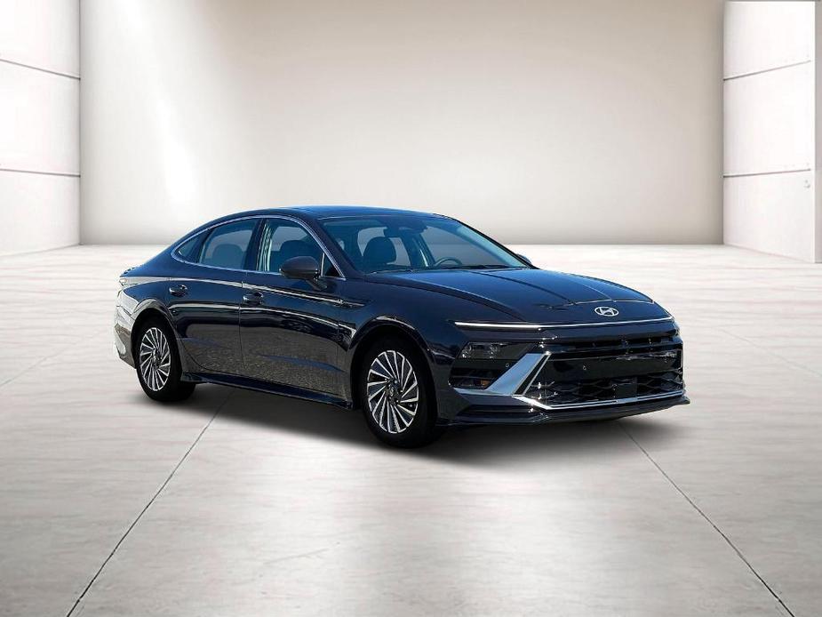 new 2024 Hyundai Sonata Hybrid car, priced at $36,874