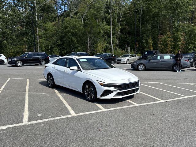 new 2025 Hyundai ELANTRA HEV car, priced at $28,710