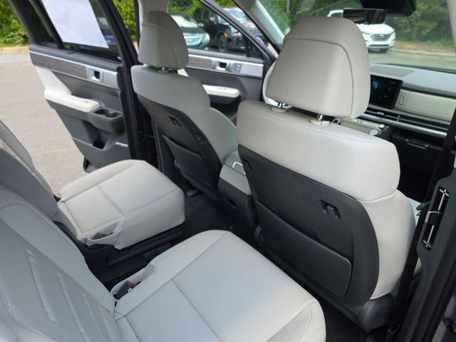 new 2025 Hyundai SANTA FE HEV car, priced at $46,085