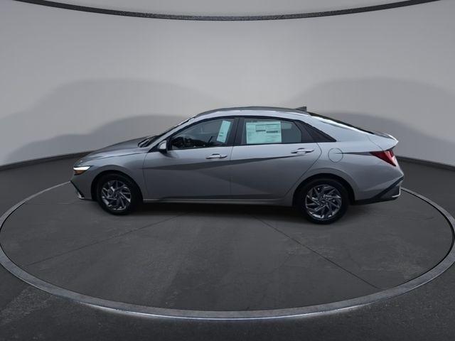 new 2025 Hyundai ELANTRA HEV car, priced at $23,365