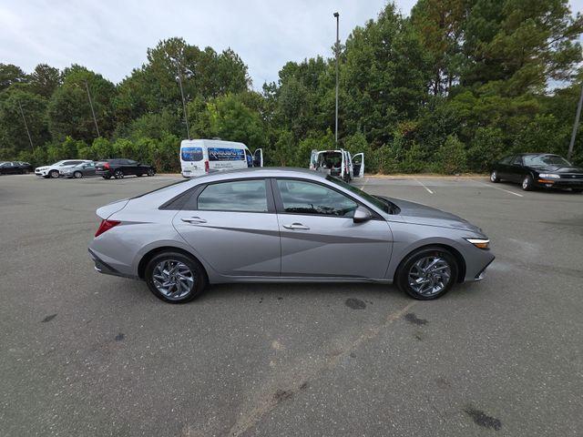 new 2025 Hyundai ELANTRA HEV car, priced at $23,365