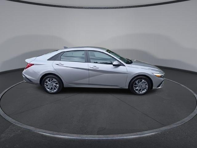 new 2025 Hyundai ELANTRA HEV car, priced at $23,365