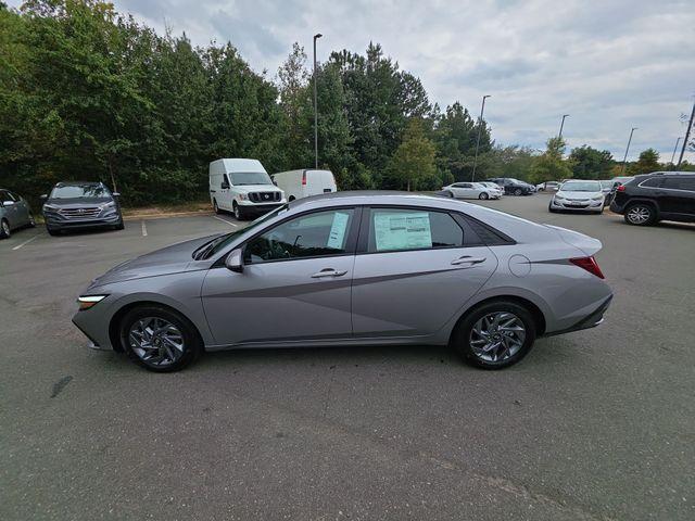 new 2025 Hyundai ELANTRA HEV car, priced at $23,365