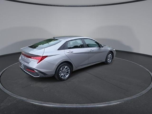 new 2025 Hyundai ELANTRA HEV car, priced at $23,365