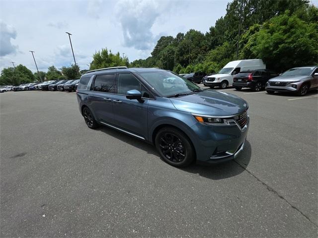 used 2023 Kia Carnival car, priced at $39,985