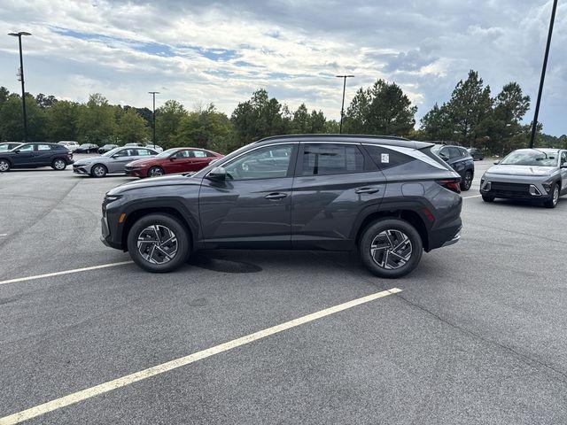 new 2025 Hyundai TUCSON Hybrid car, priced at $32,590