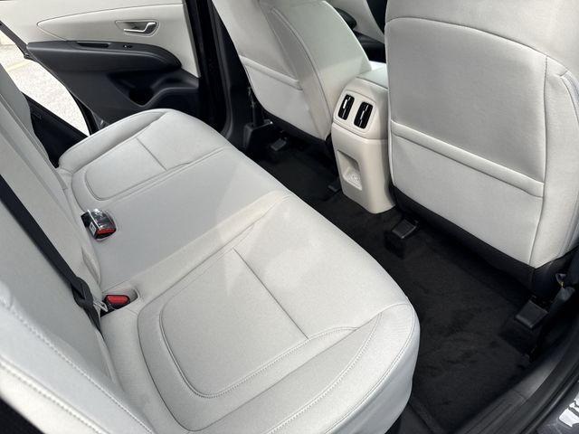 new 2025 Hyundai TUCSON Hybrid car, priced at $32,590