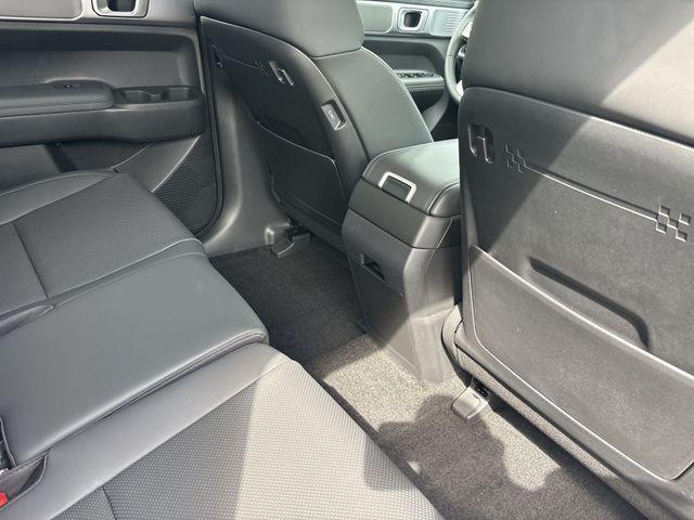 new 2026 Hyundai SANTA FE HEV car, priced at $40,195