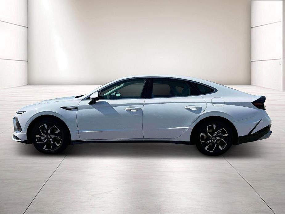 new 2024 Hyundai Sonata car, priced at $27,521